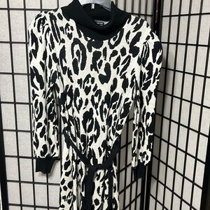 Who What Wear Leopard Print Balloon Sweater Dress, Sz Med
